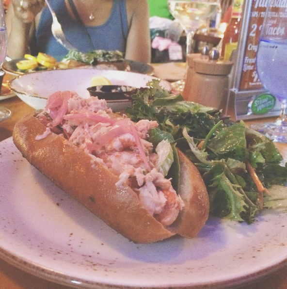 dianne's_lobster_roll